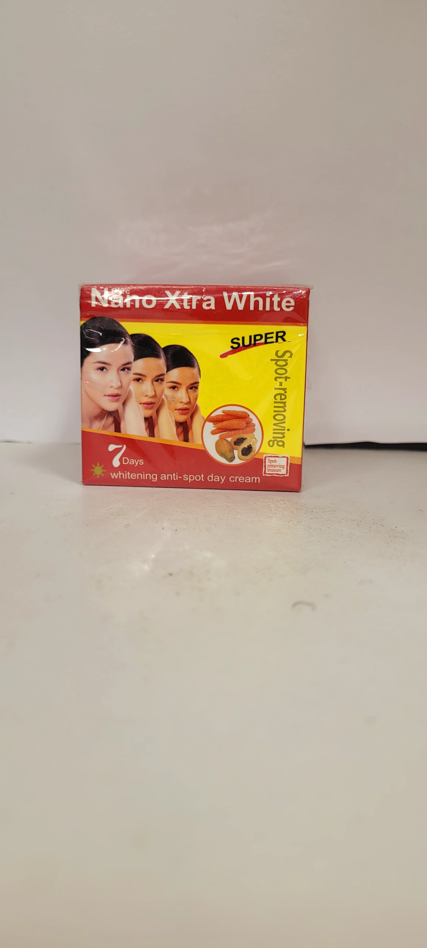 Nano Xtra White Day Creme 25g