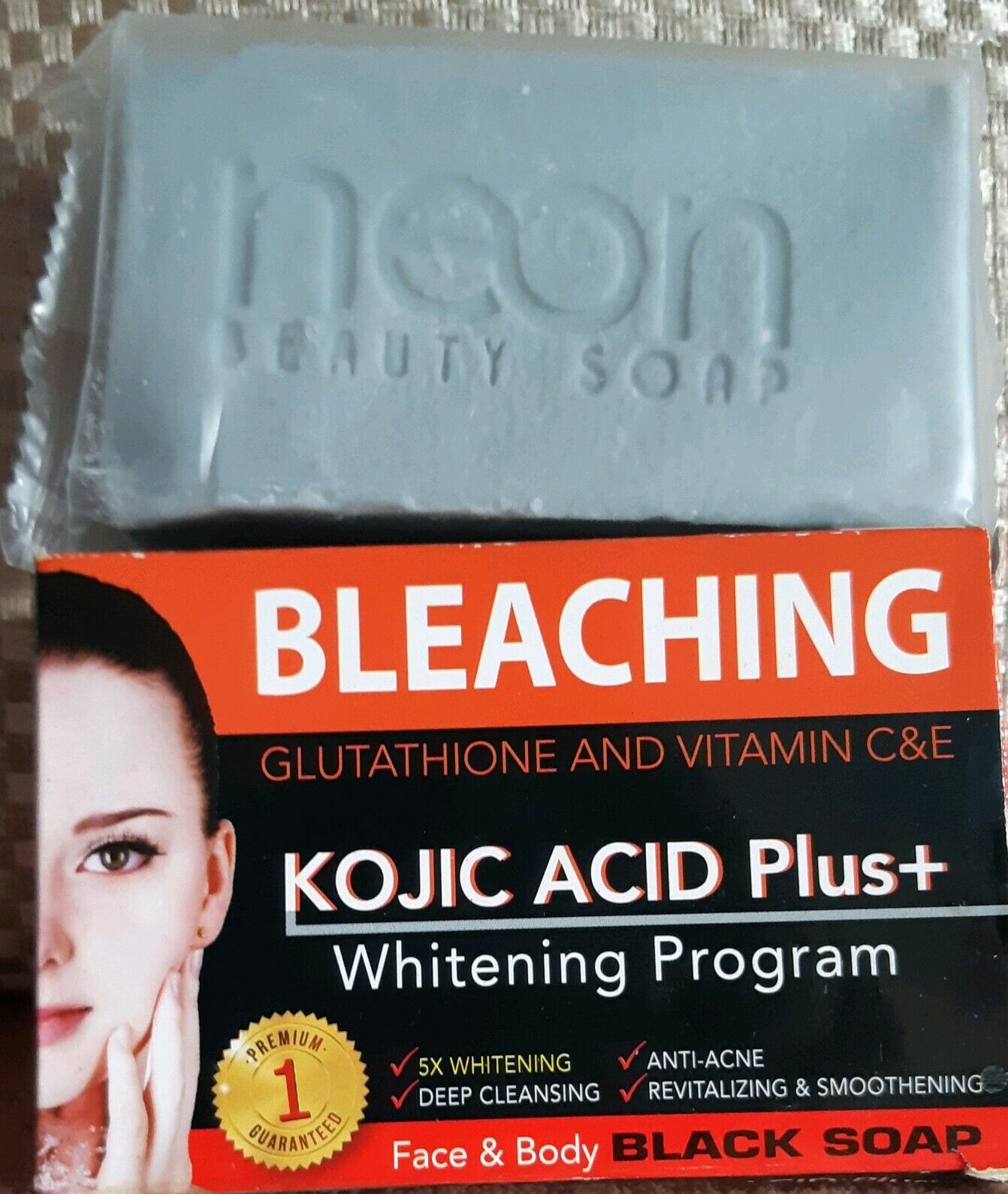 Kojic Acid Plus Savon Glutathione 135g